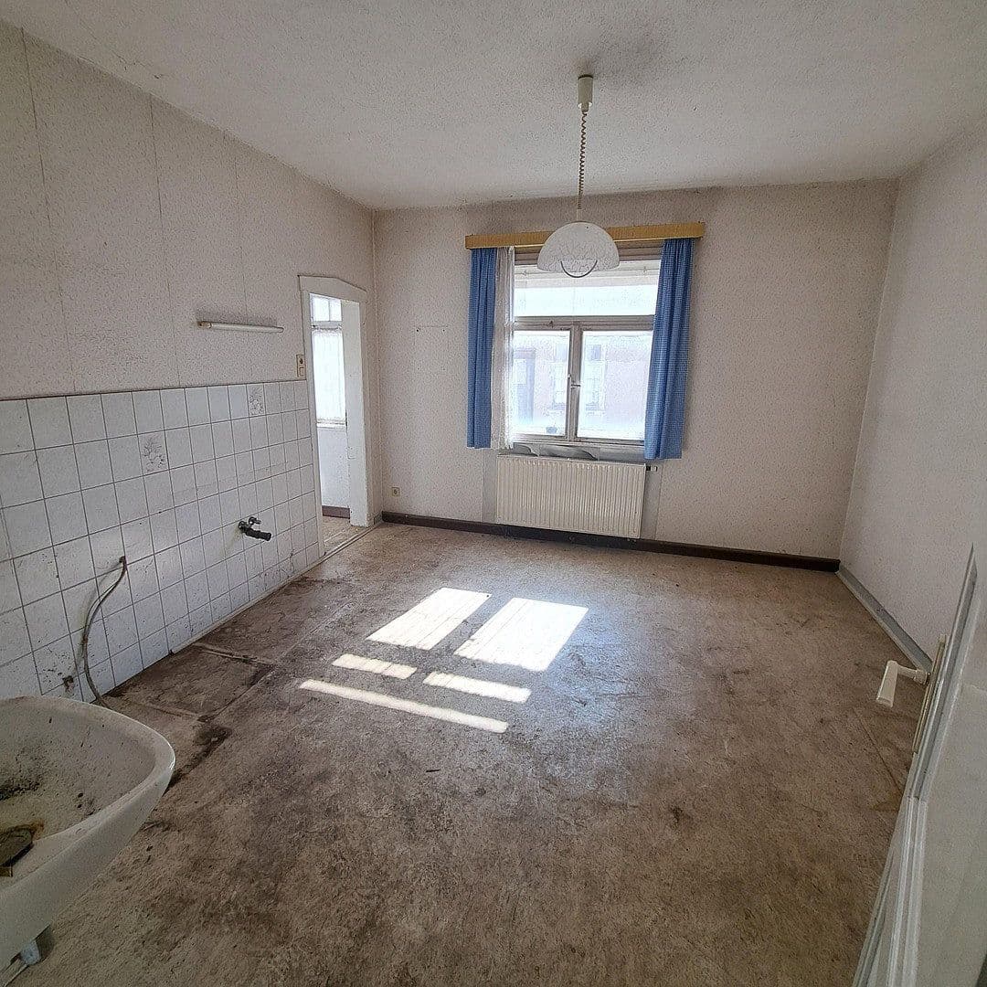 Prodej domu 195 m², pozemek 787 m², Schmalkalden, Durynsko Prodej domu 195 m², pozemek 787 m², Schmalkalden, Durynsko