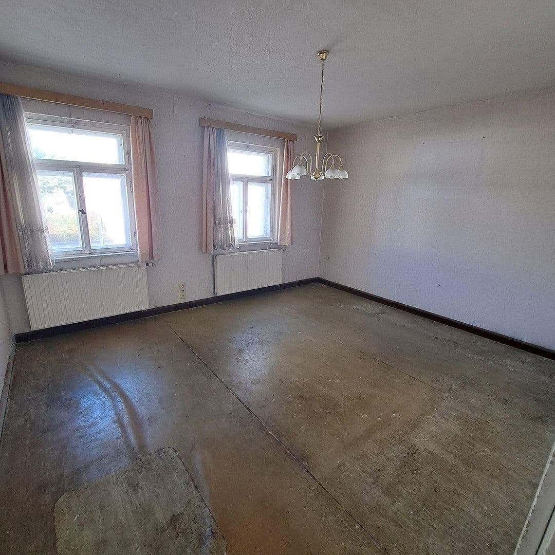 Prodej domu 195 m², pozemek 787 m², Schmalkalden, Durynsko Prodej domu 195 m², pozemek 787 m², Schmalkalden, Durynsko