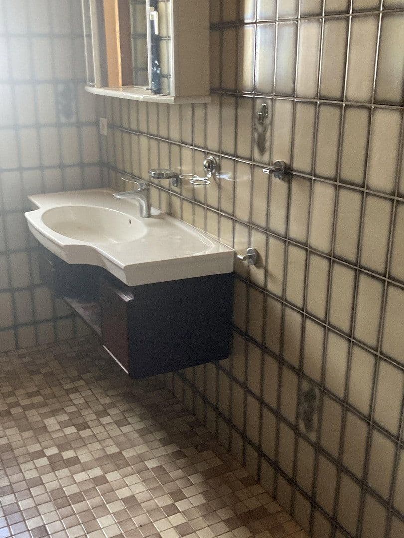Prodej domu 149 m², pozemek 2.234 m², Dillinger Straße 22, Nalbach, Země Sársko Prodej domu 149 m², pozemek 2.234 m², Dillinger Straße 22, Nalbach, Země Sársko