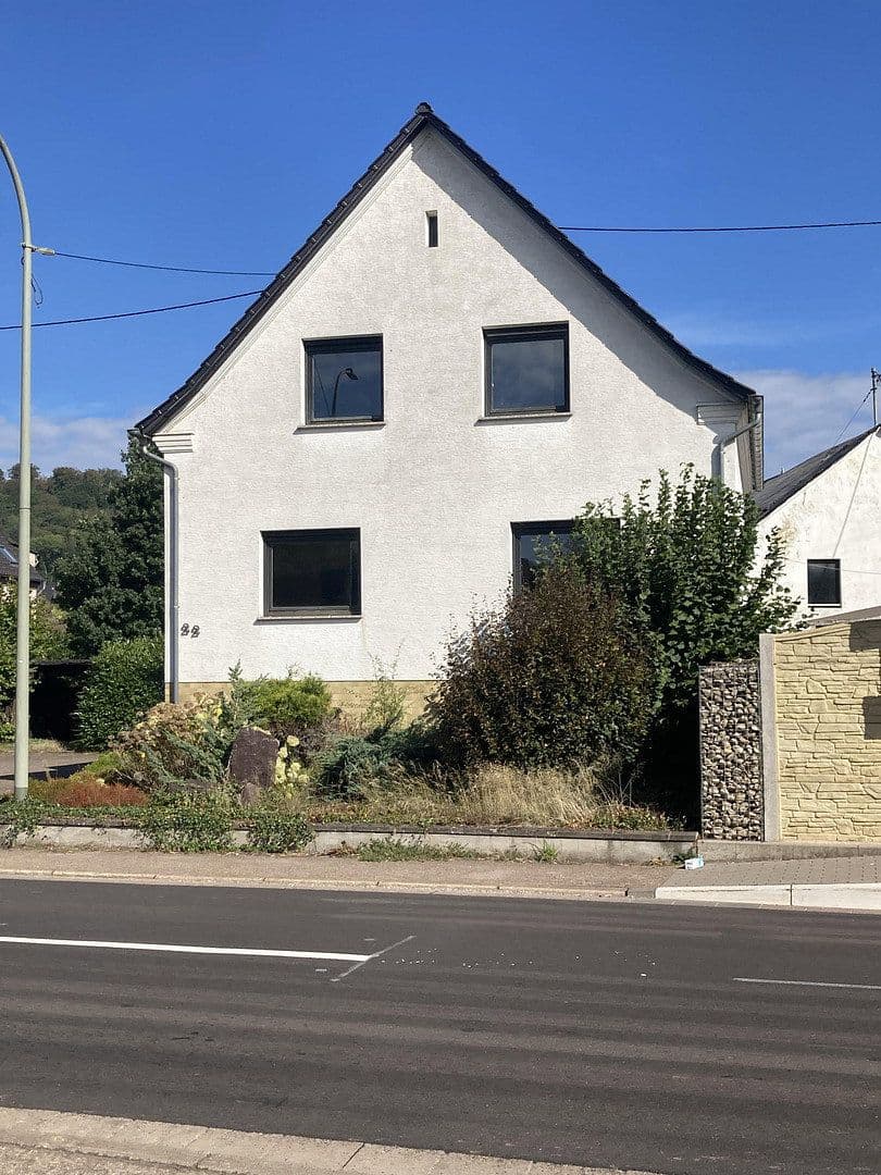 Prodej domu 149 m², pozemek 2.234 m², Dillinger Straße 22, Nalbach, Země Sársko Prodej domu 149 m², pozemek 2.234 m², Dillinger Straße 22, Nalbach, Země Sársko