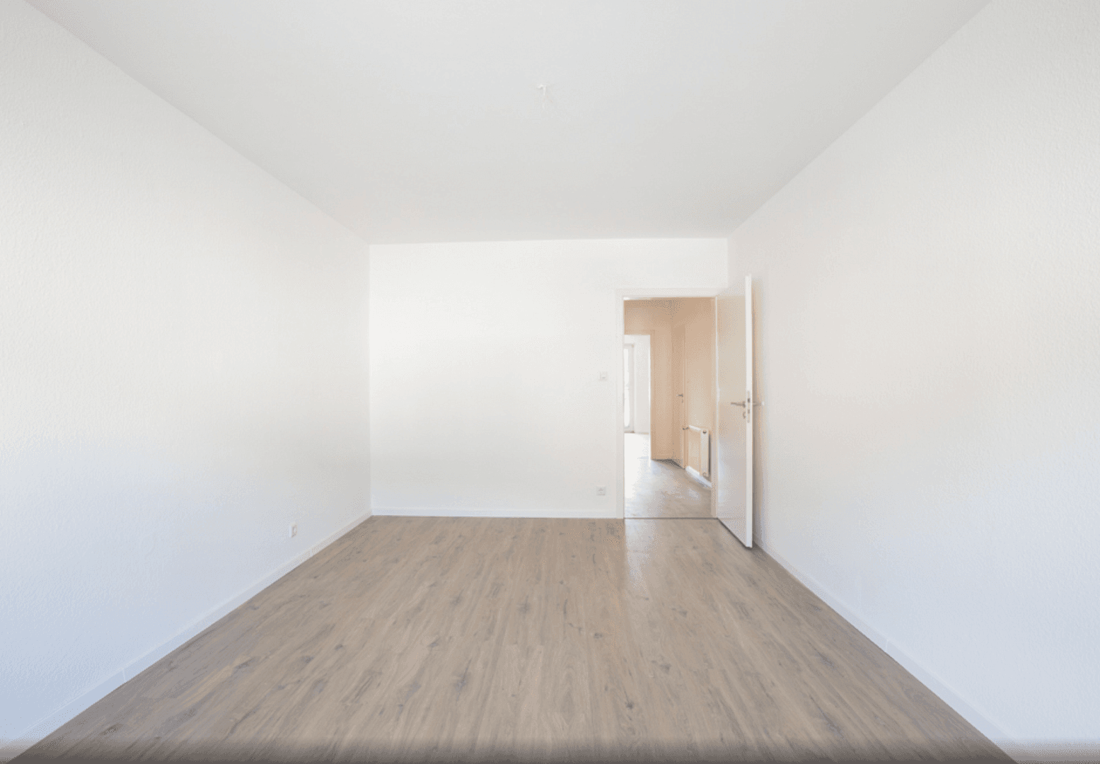 Prodej bytu 3+1 55 m², Düsseldorf, Severní Porýní-Vestfálsko Prodej bytu 3+1 55 m², Düsseldorf, Severní Porýní-Vestfálsko