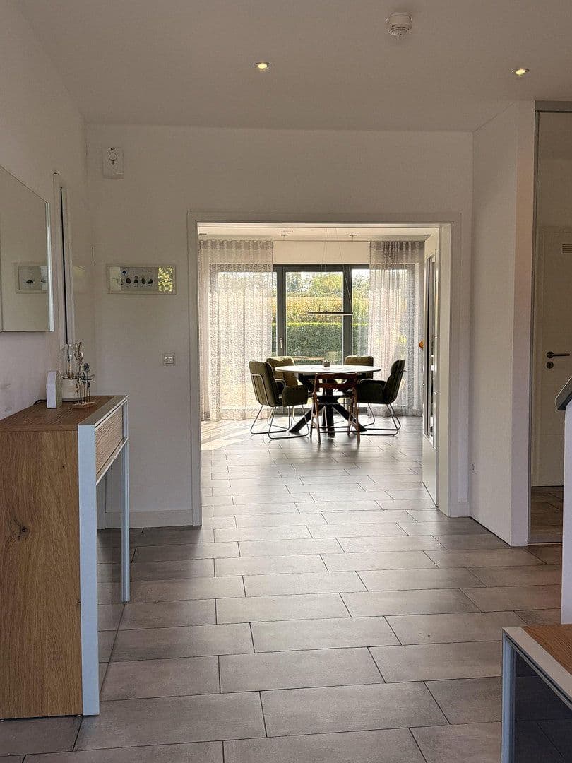 Prodej domu 193 m², pozemek 799 m², Velbert, Severní Porýní-Vestfálsko Prodej domu 193 m², pozemek 799 m², Velbert, Severní Porýní-Vestfálsko