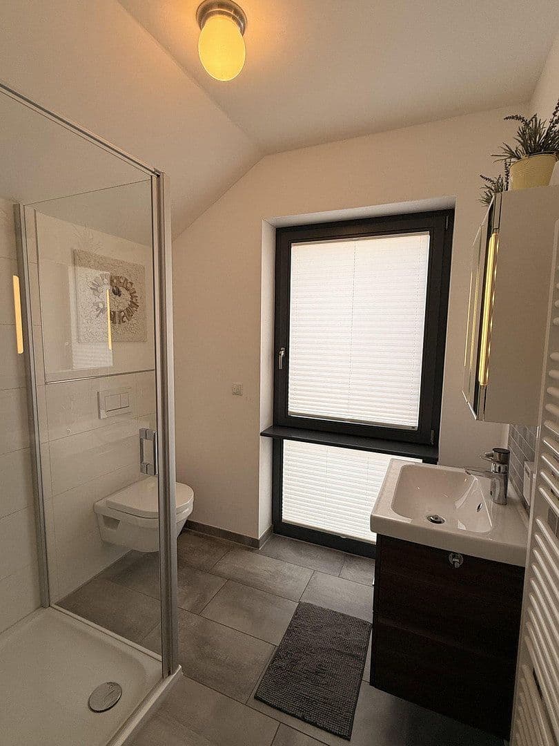 Prodej domu 193 m², pozemek 799 m², Velbert, Severní Porýní-Vestfálsko Prodej domu 193 m², pozemek 799 m², Velbert, Severní Porýní-Vestfálsko