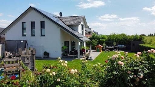Prodej domu 193 m², pozemek 799 m², Velbert, Severní Porýní-Vestfálsko Prodej domu 193 m², pozemek 799 m², Velbert, Severní Porýní-Vestfálsko