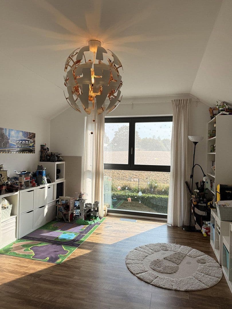 Prodej domu 193 m², pozemek 799 m², Velbert, Severní Porýní-Vestfálsko Prodej domu 193 m², pozemek 799 m², Velbert, Severní Porýní-Vestfálsko