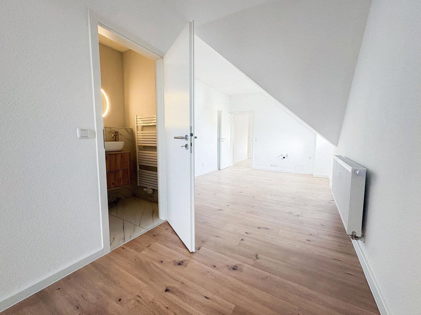 Prodej bytu 2+1 50 m², Wiesbaden, Hessen Prodej bytu 2+1 50 m², Wiesbaden, Hessen