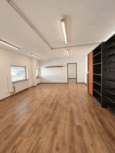 Pronájem nebytového prostoru 725 m², Industriestraße 8, Barsbüttel, Šlesvicko-Holštýnsko Pronájem nebytového prostoru 725 m², Industriestraße 8, Barsbüttel, Šlesvicko-Holštýnsko