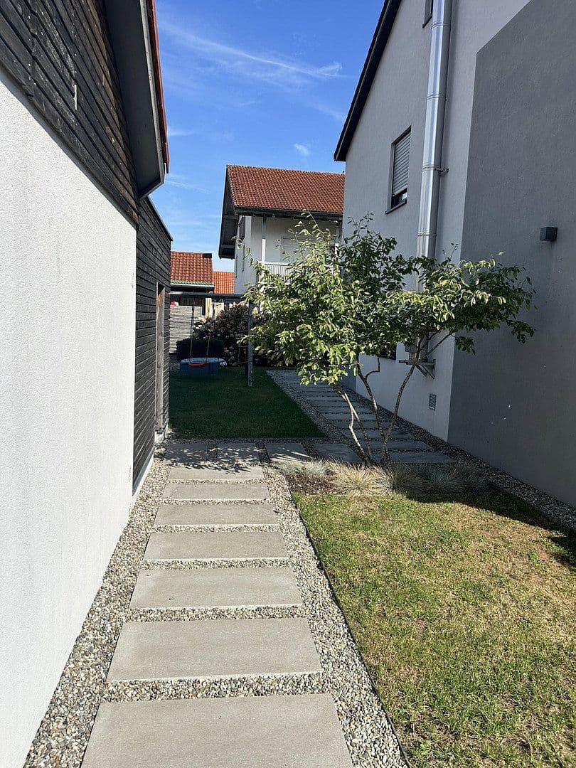 Pronájem domu 109 m², pozemek 355 m², Ampfing, Bavorsko Pronájem domu 109 m², pozemek 355 m², Ampfing, Bavorsko