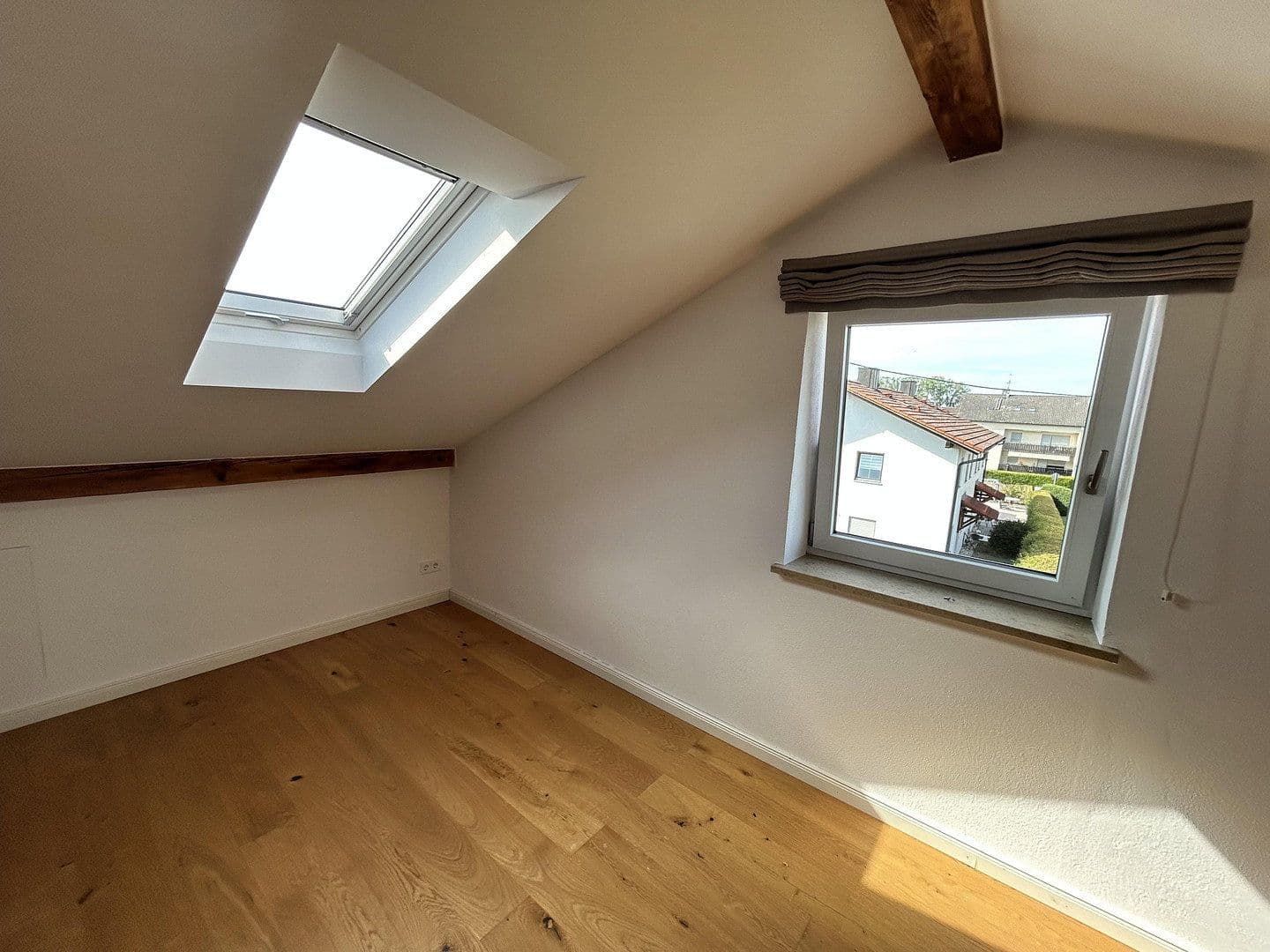 Pronájem domu 109 m², pozemek 355 m², Ampfing, Bavorsko Pronájem domu 109 m², pozemek 355 m², Ampfing, Bavorsko