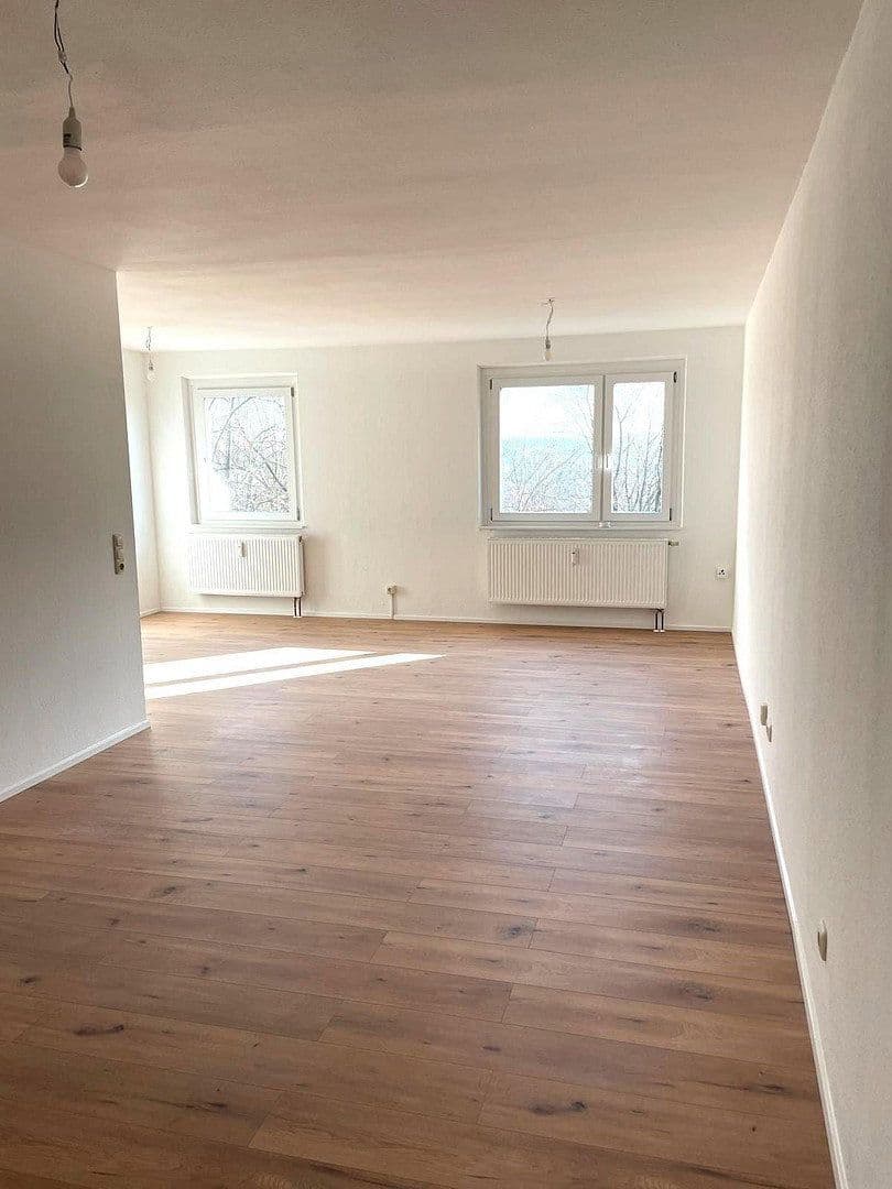 Pronájem bytu 2+1 53 m², Wielandstraße 6, Apolda, Durynsko Pronájem bytu 2+1 53 m², Wielandstraße 6, Apolda, Durynsko