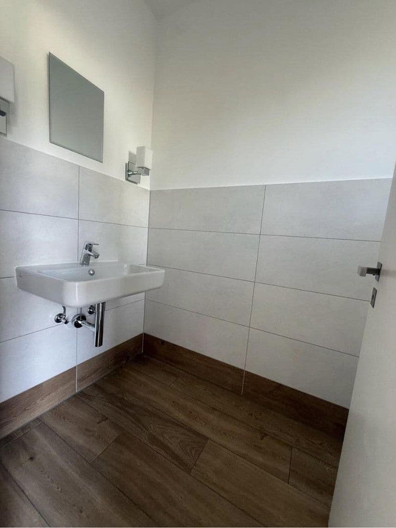 Prodej domu 185 m², pozemek 762 m², Aschaffenburg, Bavorsko Prodej domu 185 m², pozemek 762 m², Aschaffenburg, Bavorsko