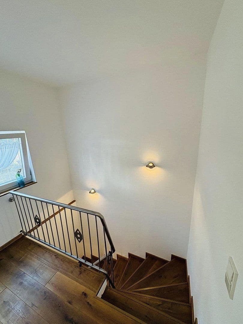Prodej domu 185 m², pozemek 762 m², Aschaffenburg, Bavorsko Prodej domu 185 m², pozemek 762 m², Aschaffenburg, Bavorsko