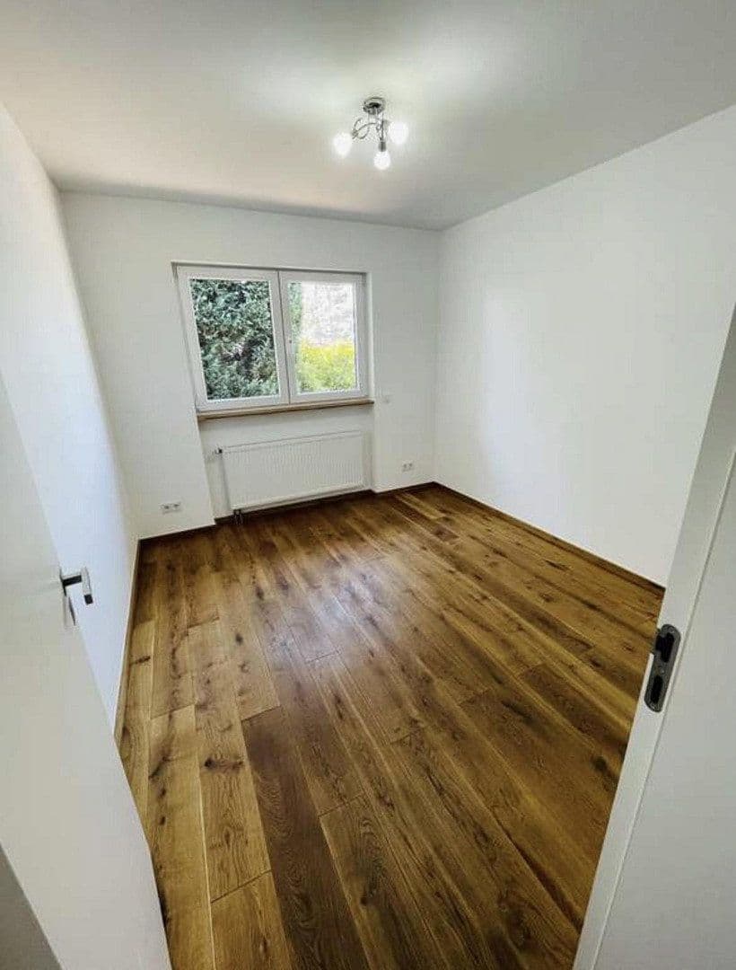 Prodej domu 185 m², pozemek 762 m², Aschaffenburg, Bavorsko Prodej domu 185 m², pozemek 762 m², Aschaffenburg, Bavorsko
