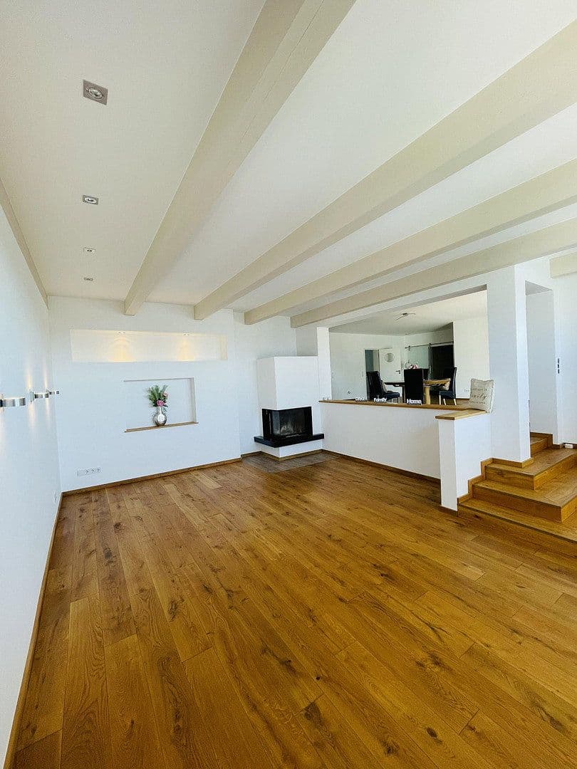 Prodej domu 185 m², pozemek 762 m², Aschaffenburg, Bavorsko Prodej domu 185 m², pozemek 762 m², Aschaffenburg, Bavorsko