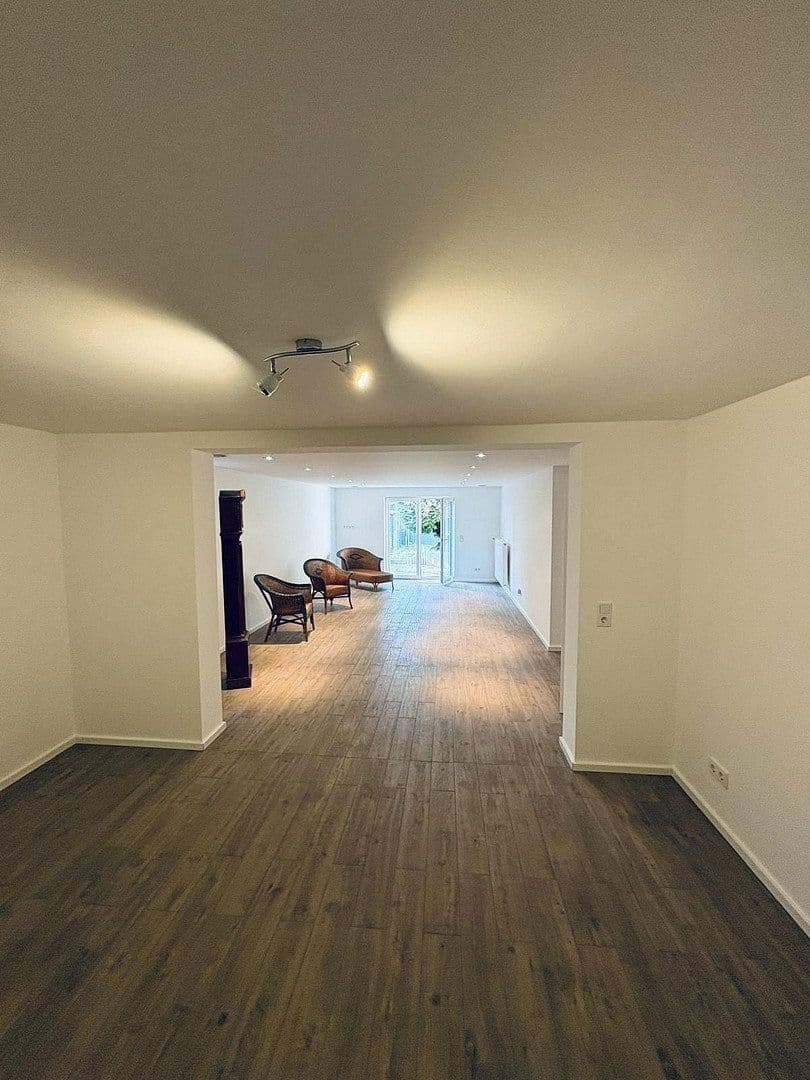 Prodej domu 185 m², pozemek 762 m², Aschaffenburg, Bavorsko Prodej domu 185 m², pozemek 762 m², Aschaffenburg, Bavorsko