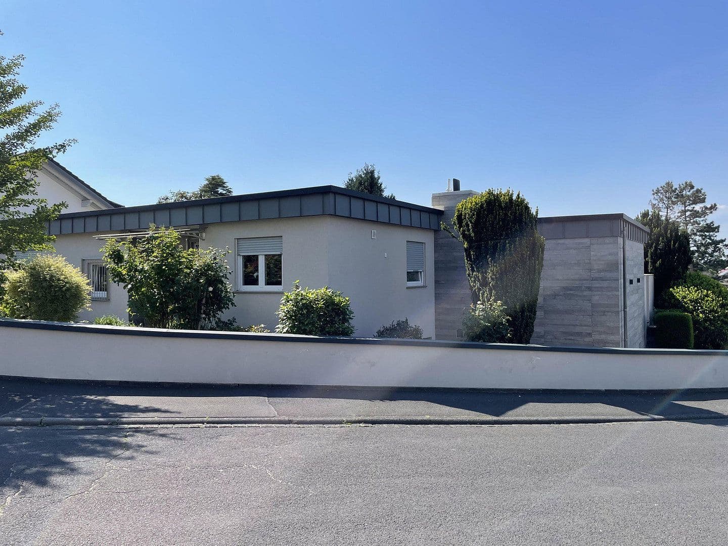 Prodej domu 185 m², pozemek 762 m², Aschaffenburg, Bavorsko Prodej domu 185 m², pozemek 762 m², Aschaffenburg, Bavorsko