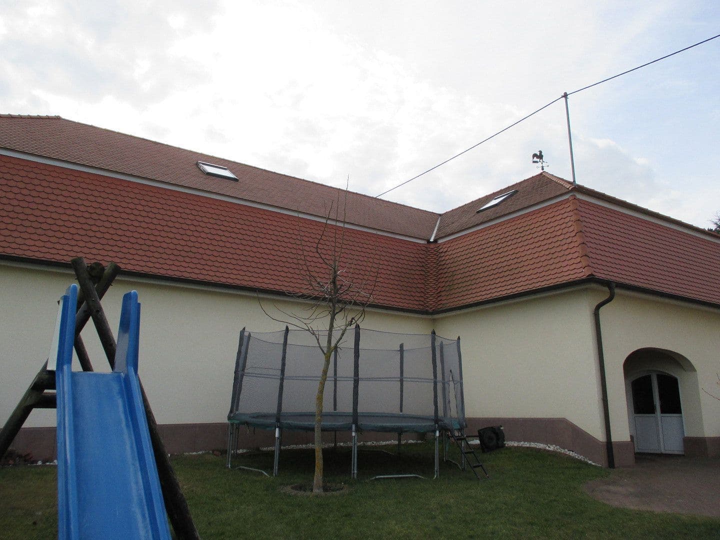 Prodej domu 1.315 m², pozemek 906 m², Wehr, Porýní-Falc Prodej domu 1.315 m², pozemek 906 m², Wehr, Porýní-Falc