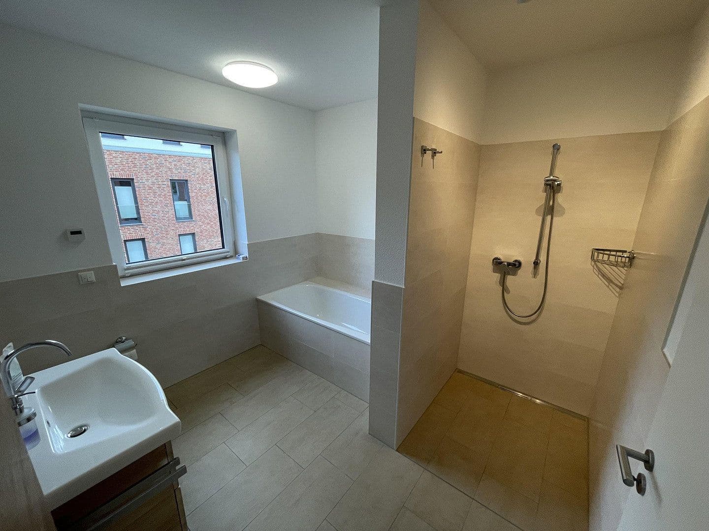 Pronájem bytu 3+1 96 m², Schillerstraße 2, Stadthagen, Dolní Sasko Pronájem bytu 3+1 96 m², Schillerstraße 2, Stadthagen, Dolní Sasko