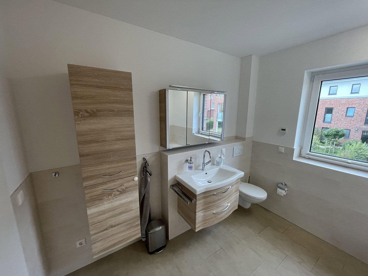 Pronájem bytu 3+1 96 m², Schillerstraße 2, Stadthagen, Dolní Sasko Pronájem bytu 3+1 96 m², Schillerstraße 2, Stadthagen, Dolní Sasko
