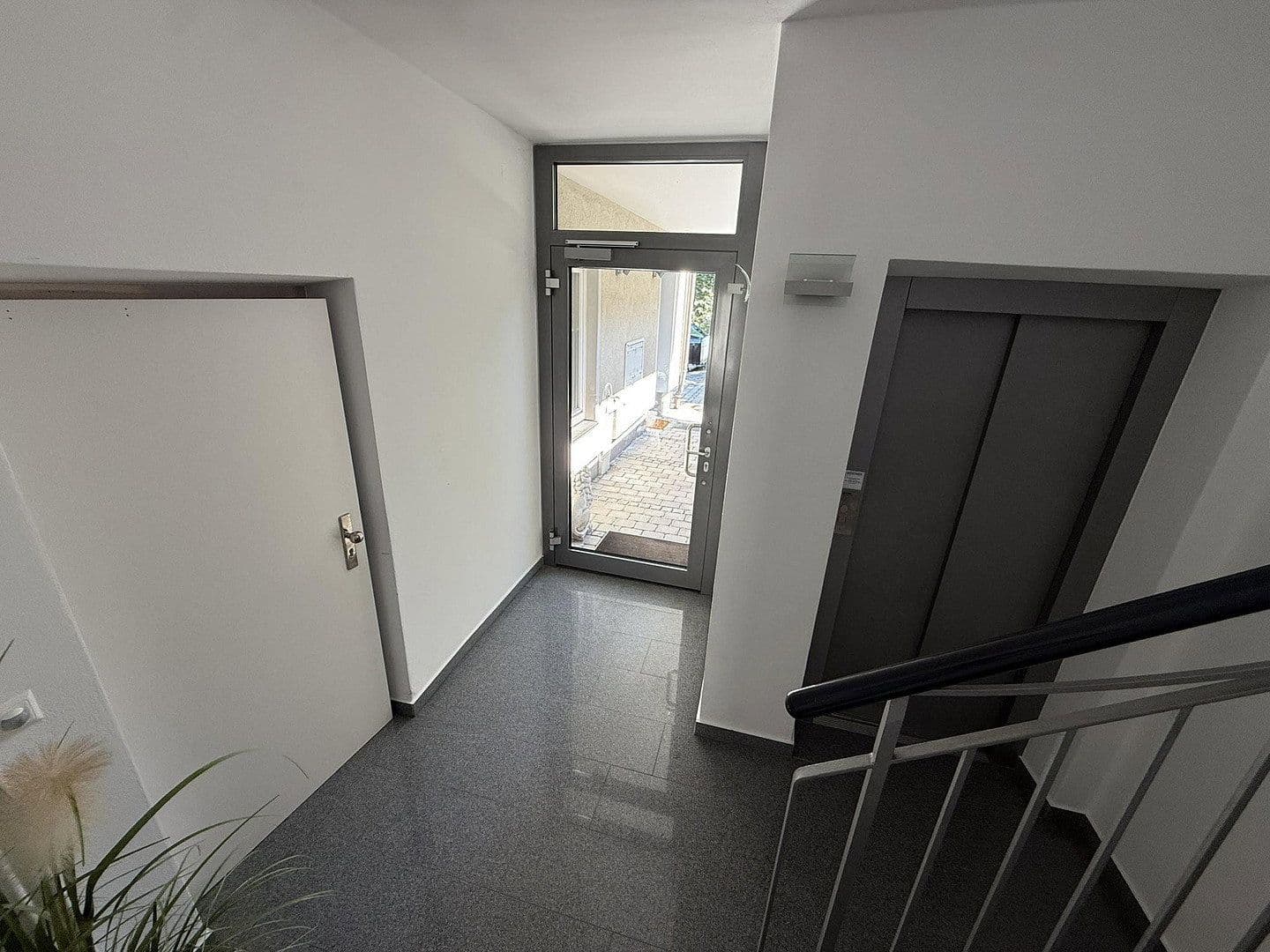 Pronájem bytu 2+1 116 m², Ellmaierstraße 6, Rosenheim, Bavorsko Pronájem bytu 2+1 116 m², Ellmaierstraße 6, Rosenheim, Bavorsko