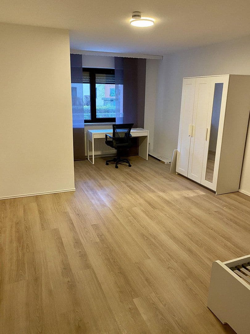 Pronájem bytu 1+1 22 m², Am Petrus 5, Dossenheim, Bádensko-Württembersko Pronájem bytu 1+1 22 m², Am Petrus 5, Dossenheim, Bádensko-Württembersko
