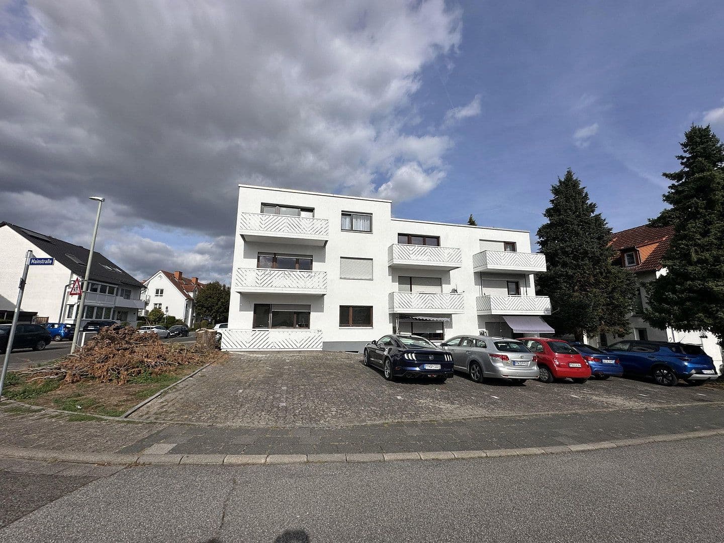 Prodej bytu 1+1 31 m², Odenwaldstraße 11, Flörsheim, Hessen Prodej bytu 1+1 31 m², Odenwaldstraße 11, Flörsheim, Hessen