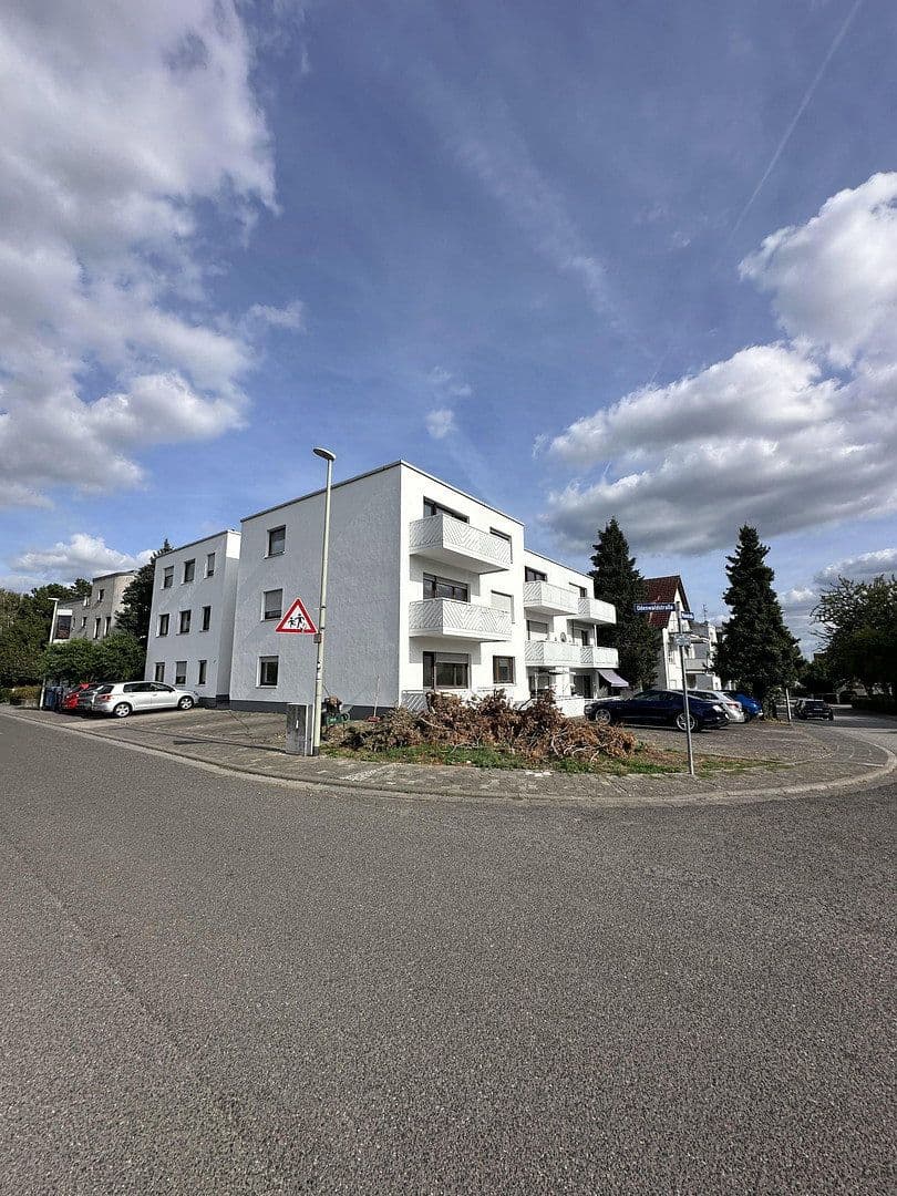 Prodej bytu 1+1 31 m², Odenwaldstraße 11, Flörsheim, Hessen Prodej bytu 1+1 31 m², Odenwaldstraße 11, Flörsheim, Hessen