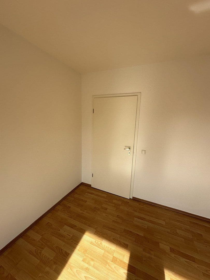 Prodej bytu 1+1 31 m², Odenwaldstraße 11, Flörsheim, Hessen Prodej bytu 1+1 31 m², Odenwaldstraße 11, Flörsheim, Hessen