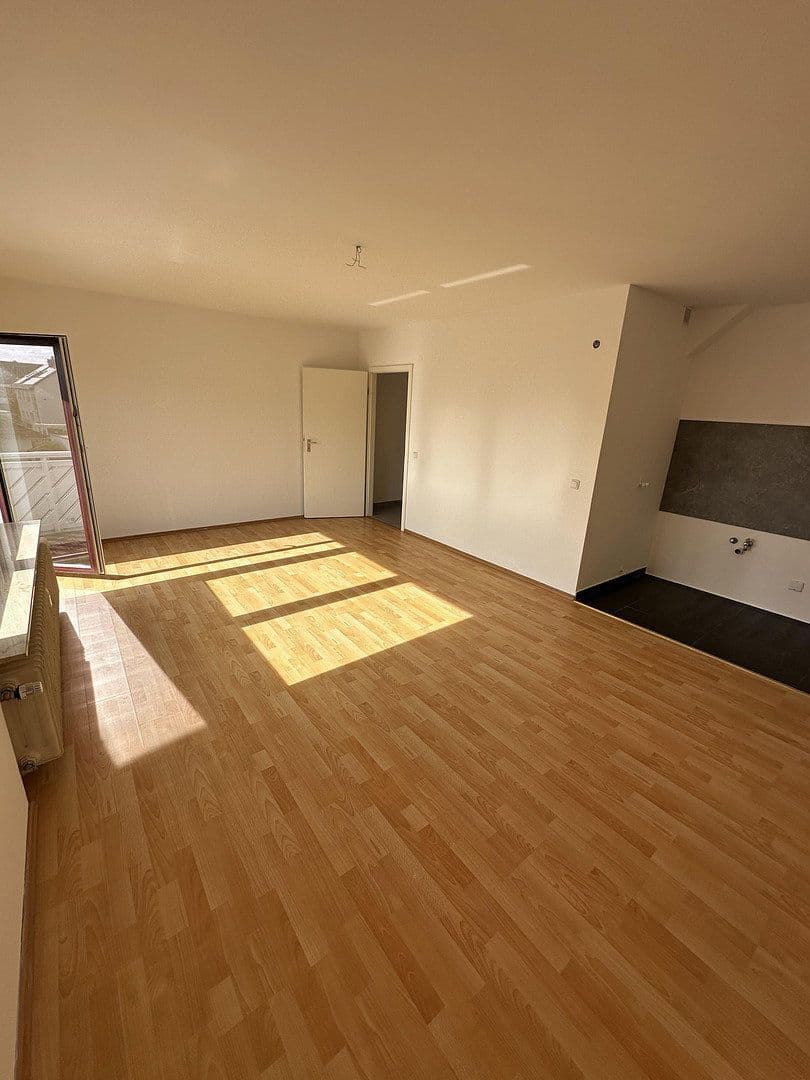 Prodej bytu 1+1 31 m², Odenwaldstraße 11, Flörsheim, Hessen Prodej bytu 1+1 31 m², Odenwaldstraße 11, Flörsheim, Hessen