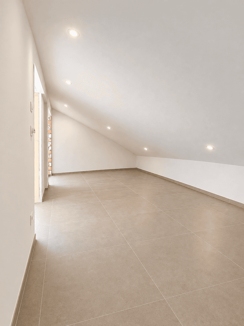 Pronájem bytu 4+1 85 m², Vöhringen, Bádensko-Württembersko Pronájem bytu 4+1 85 m², Vöhringen, Bádensko-Württembersko