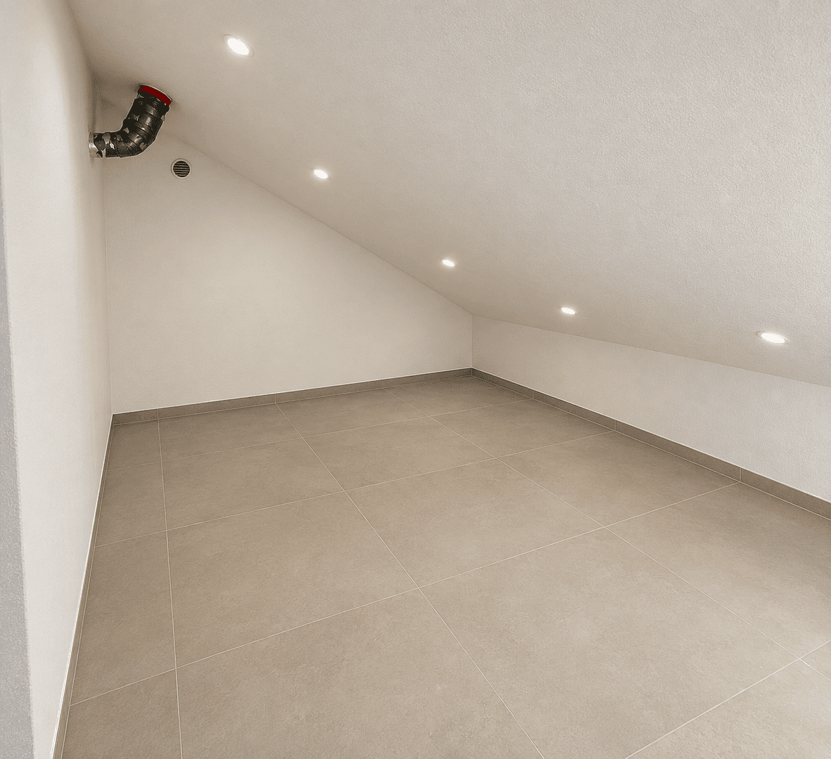 Pronájem bytu 4+1 85 m², Vöhringen, Bádensko-Württembersko Pronájem bytu 4+1 85 m², Vöhringen, Bádensko-Württembersko