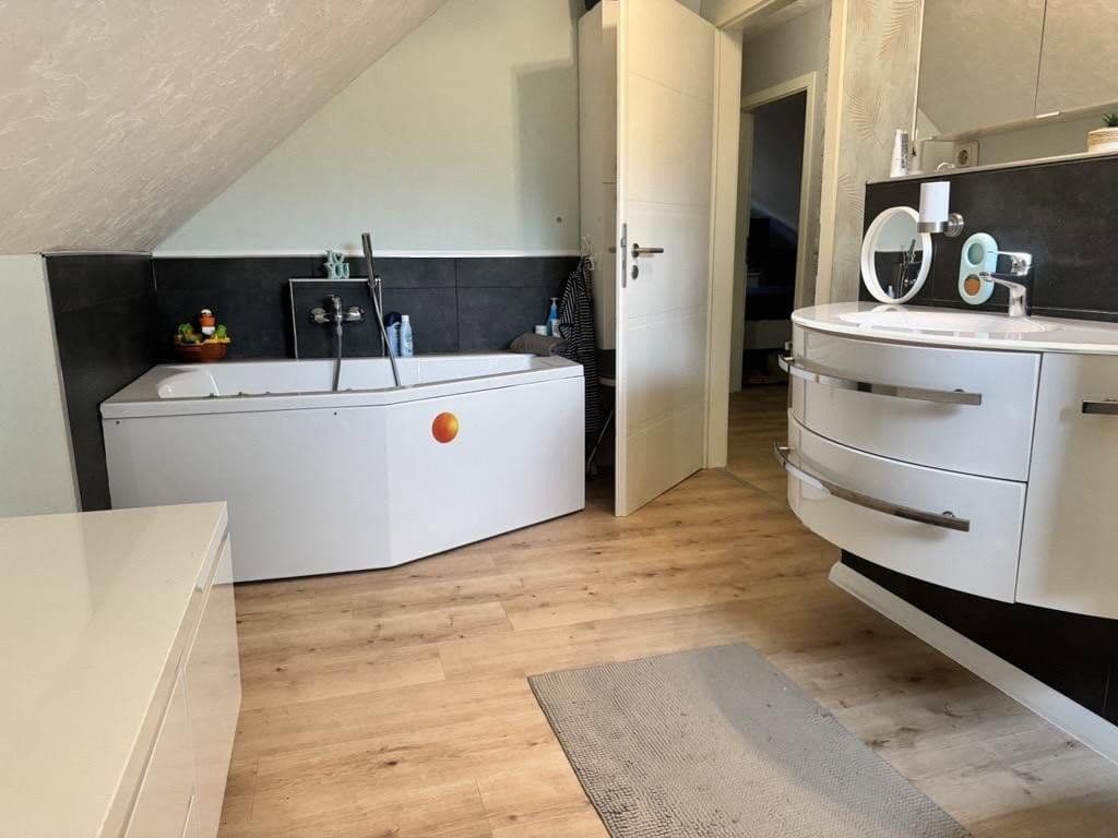 Prodej domu 112 m², pozemek 663 m², Kaltenkirchen, Šlesvicko-Holštýnsko Prodej domu 112 m², pozemek 663 m², Kaltenkirchen, Šlesvicko-Holštýnsko