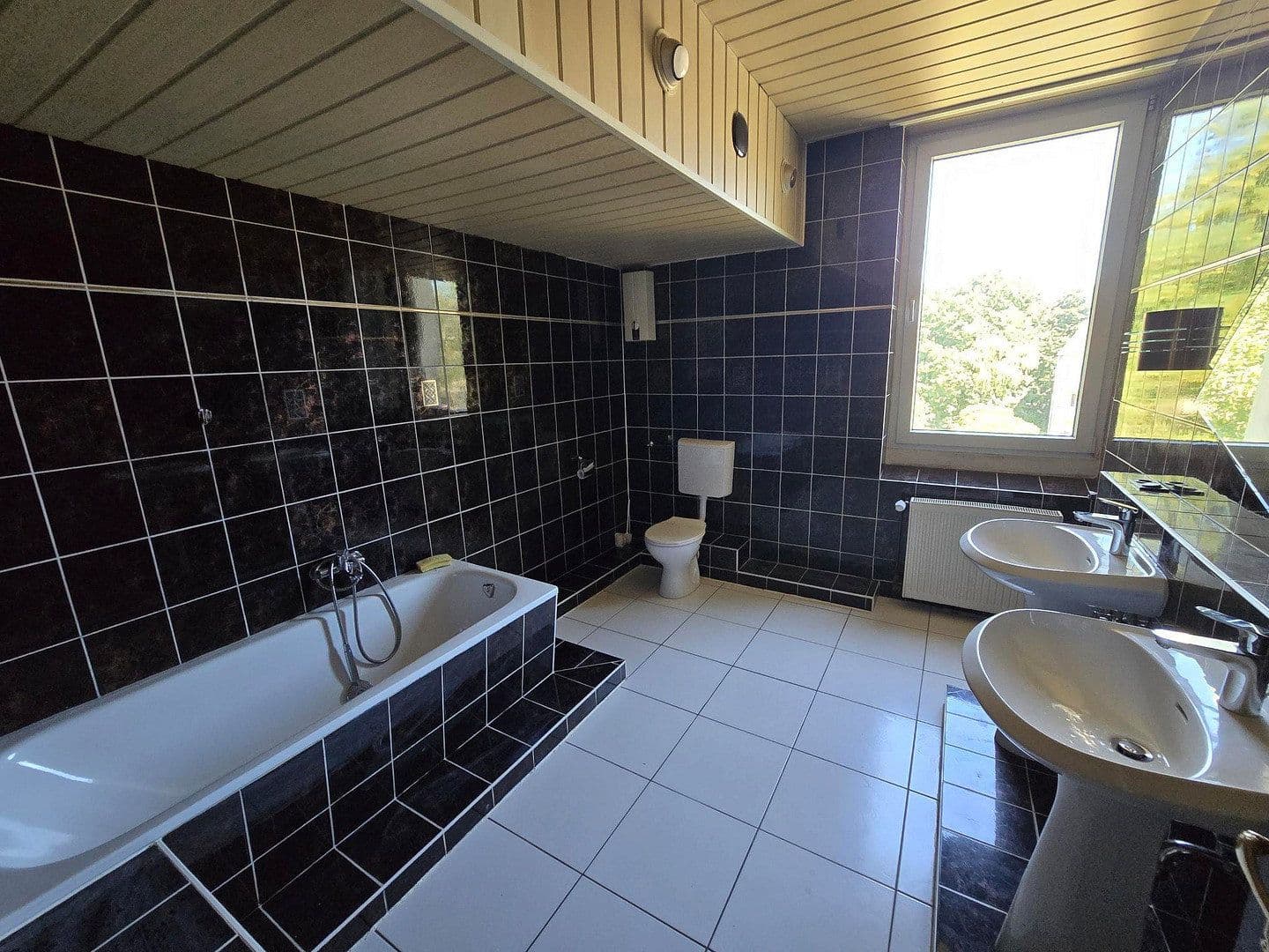 Pronájem bytu 4+1 104 m², Kamblickweg 5, Essen, Severní Porýní-Vestfálsko Pronájem bytu 4+1 104 m², Kamblickweg 5, Essen, Severní Porýní-Vestfálsko