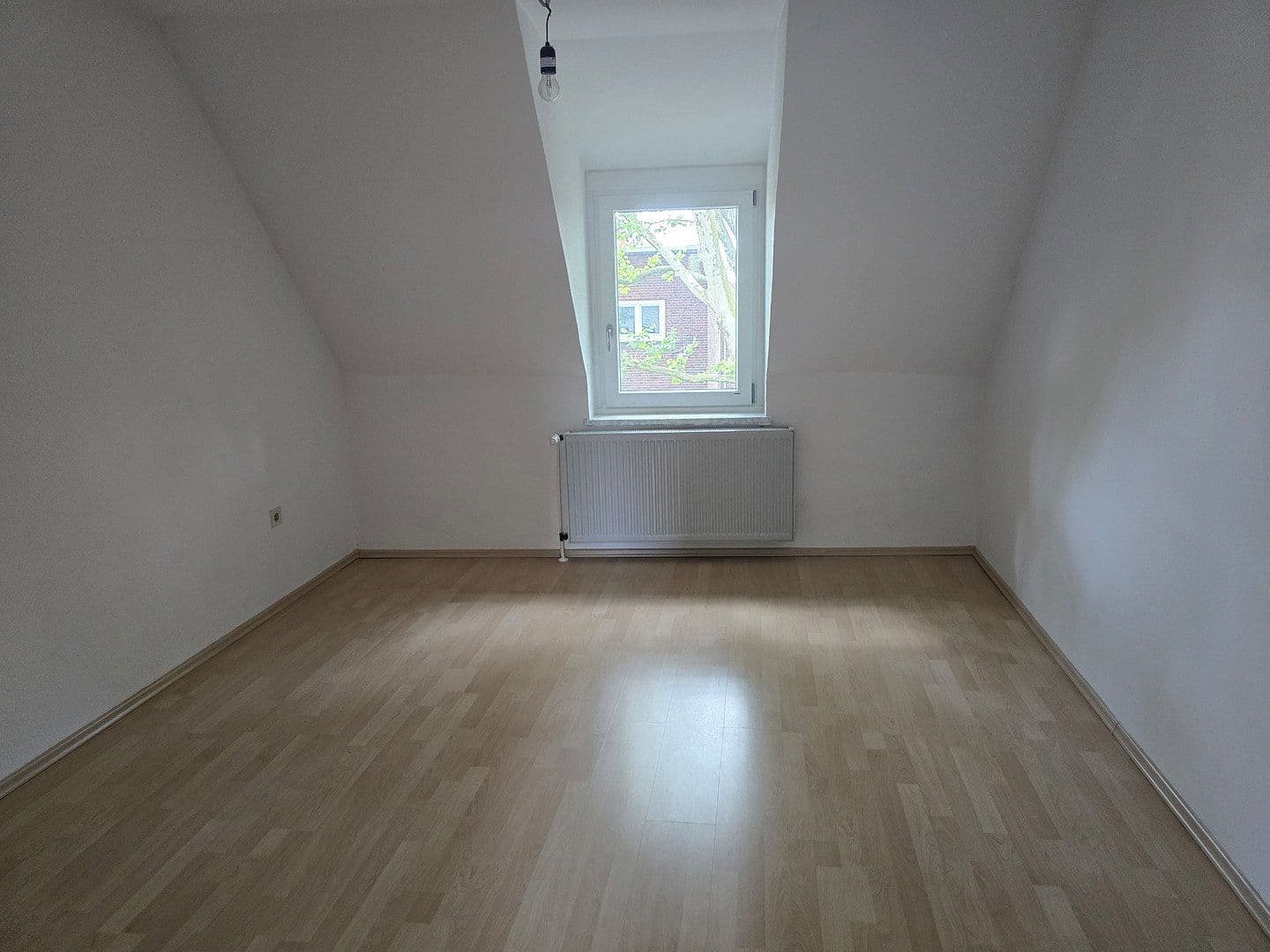 Pronájem bytu 3+1 70 m², Von-der-Tann-Straße 14, Dortmund, Severní Porýní-Vestfálsko Pronájem bytu 3+1 70 m², Von-der-Tann-Straße 14, Dortmund, Severní Porýní-Vestfálsko