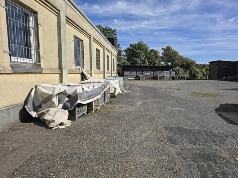 Pronájem nebytového prostoru 600 m², Remscheid, Severní Porýní-Vestfálsko Pronájem nebytového prostoru 600 m², Remscheid, Severní Porýní-Vestfálsko