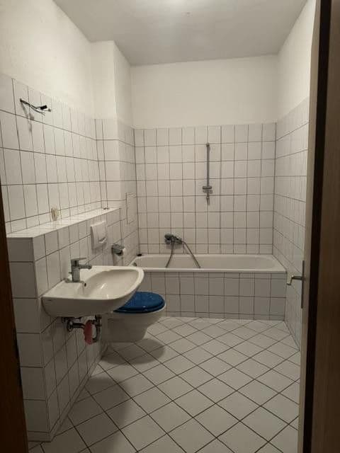 Pronájem bytu 2+1 62 m², Goethestr. 16, Dessau-Roßlau, Sasko-Anhaltsko Pronájem bytu 2+1 62 m², Goethestr. 16, Dessau-Roßlau, Sasko-Anhaltsko
