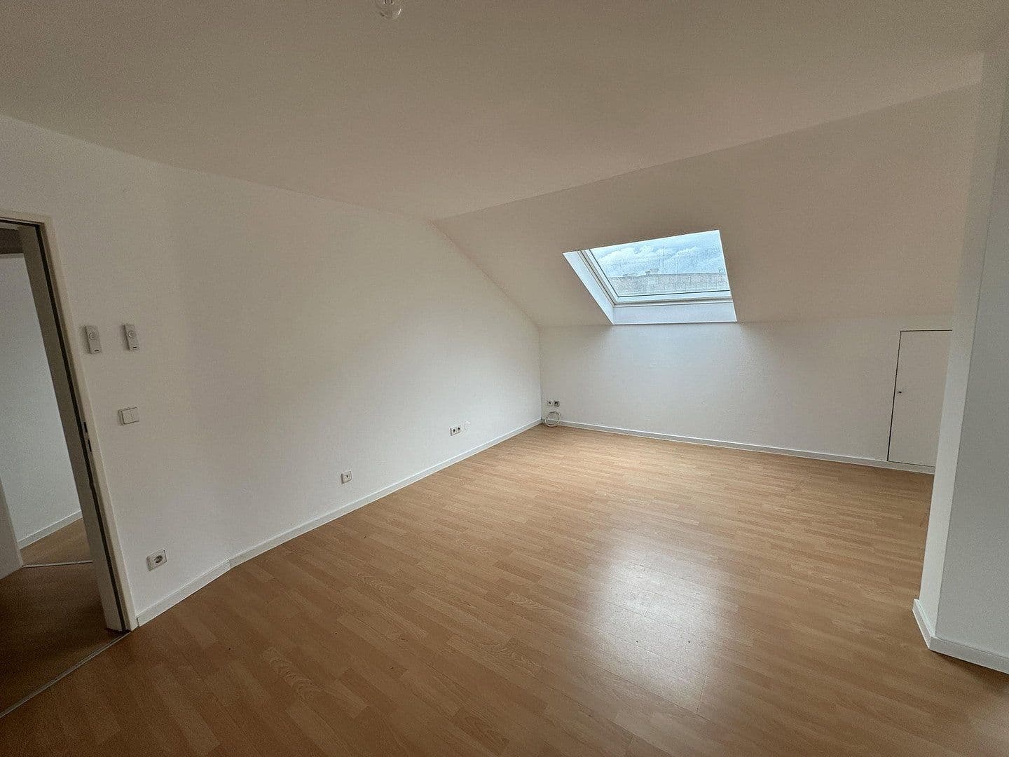 Pronájem bytu 2+1 78 m², Kilianstraße 10, Heilbronn, Bádensko-Württembersko Pronájem bytu 2+1 78 m², Kilianstraße 10, Heilbronn, Bádensko-Württembersko