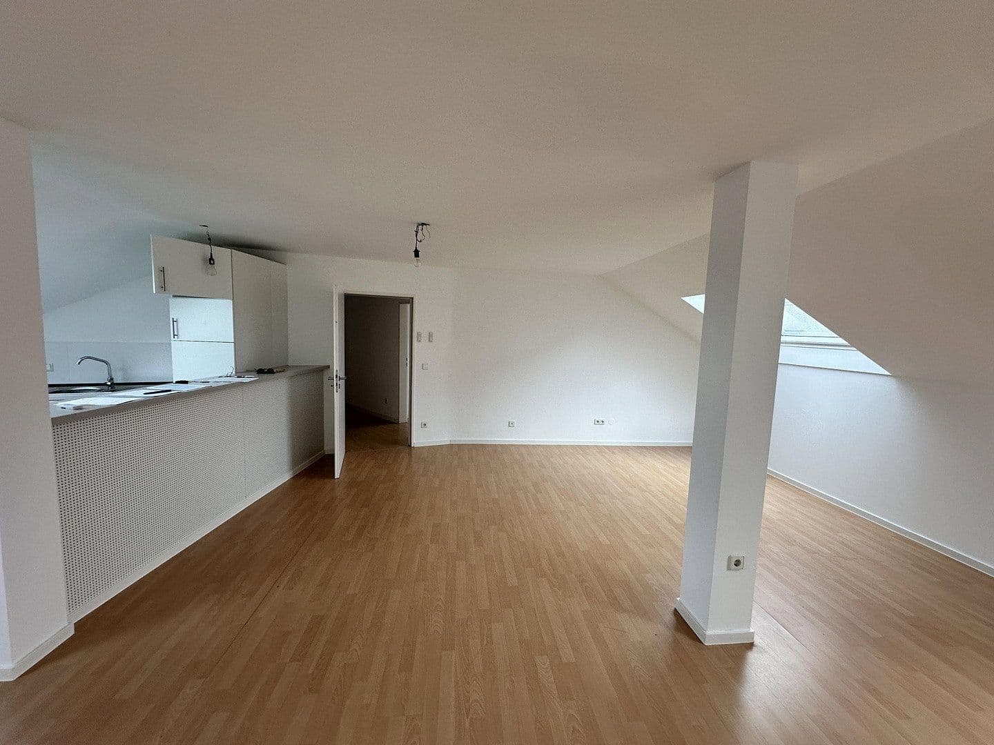 Pronájem bytu 2+1 78 m², Kilianstraße 10, Heilbronn, Bádensko-Württembersko Pronájem bytu 2+1 78 m², Kilianstraße 10, Heilbronn, Bádensko-Württembersko