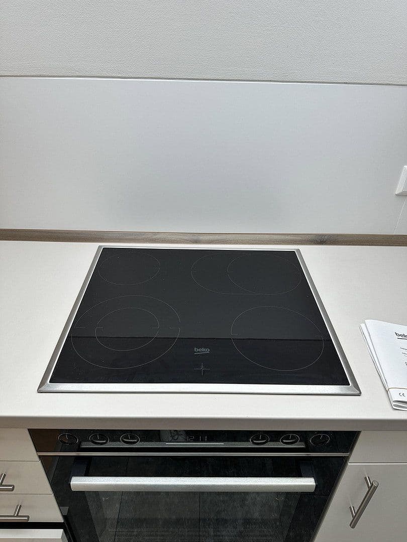Pronájem bytu 2+1 78 m², Kilianstraße 10, Heilbronn, Bádensko-Württembersko Pronájem bytu 2+1 78 m², Kilianstraße 10, Heilbronn, Bádensko-Württembersko