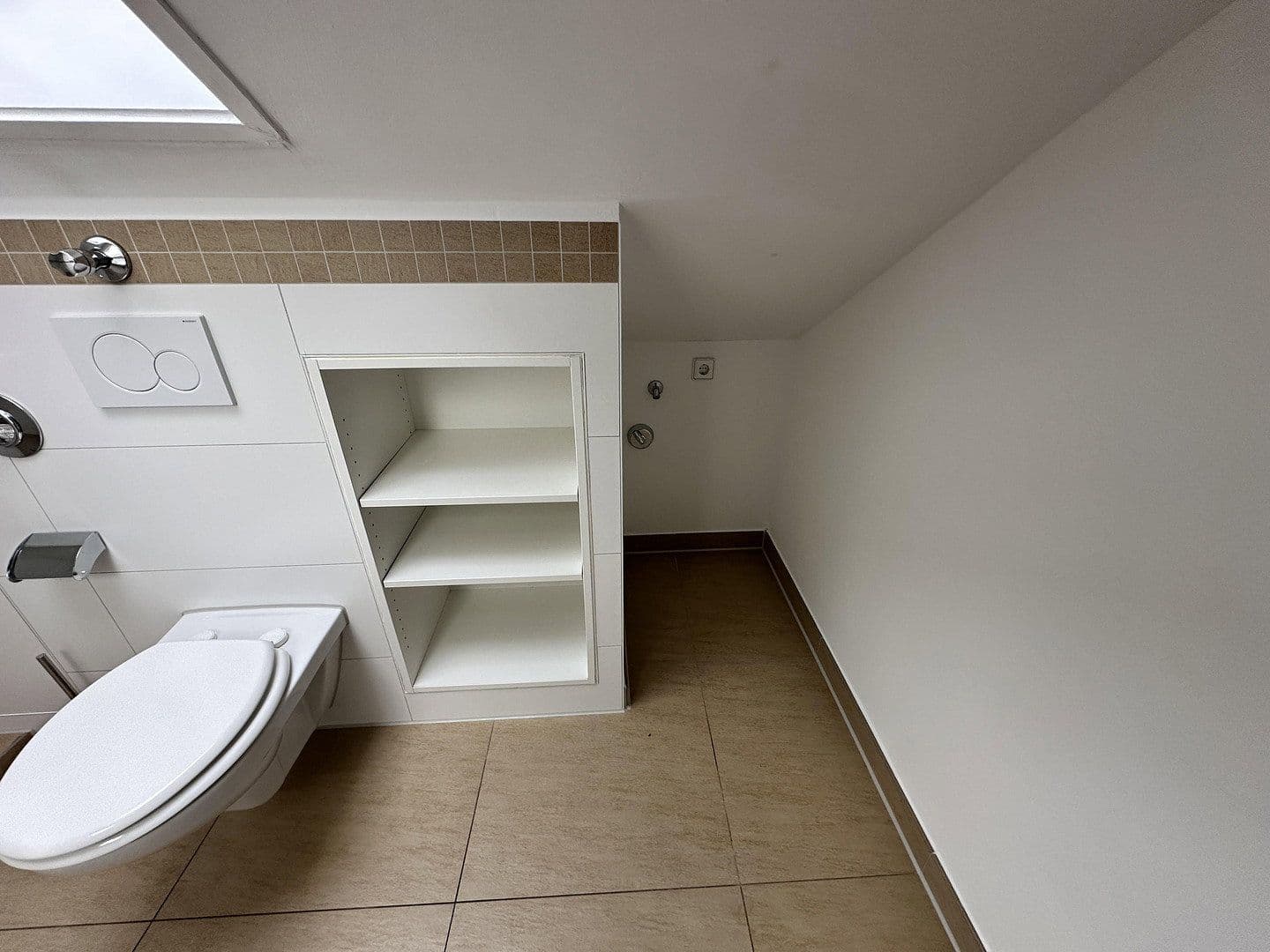 Pronájem bytu 2+1 78 m², Kilianstraße 10, Heilbronn, Bádensko-Württembersko Pronájem bytu 2+1 78 m², Kilianstraße 10, Heilbronn, Bádensko-Württembersko