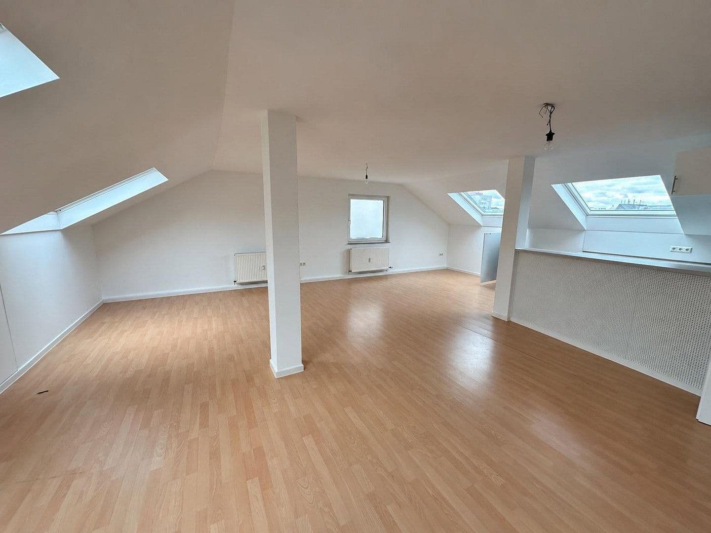 Pronájem bytu 2+1 78 m², Kilianstraße 10, Heilbronn, Bádensko-Württembersko Pronájem bytu 2+1 78 m², Kilianstraße 10, Heilbronn, Bádensko-Württembersko