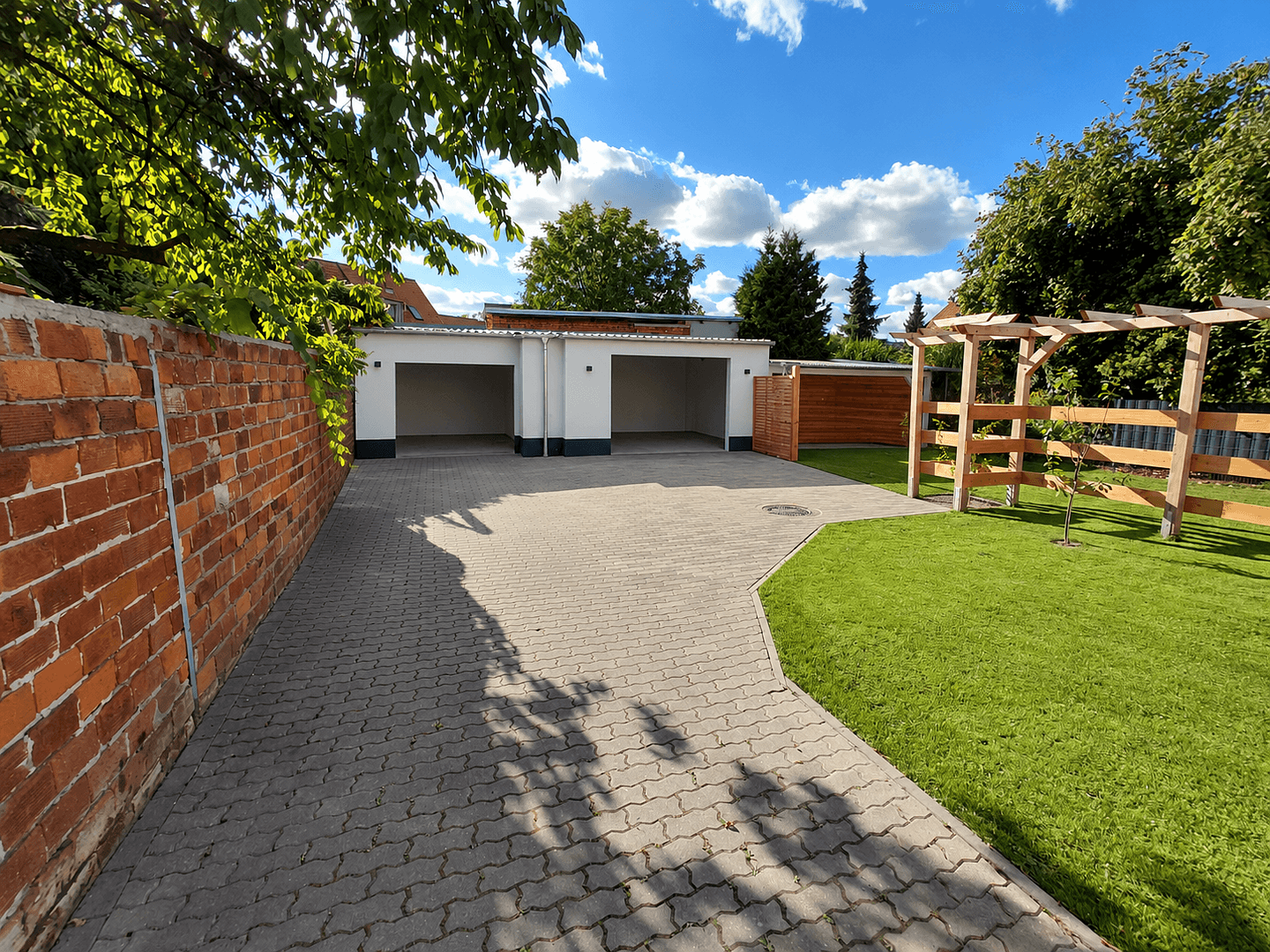 Prodej domu 138 m², pozemek 407 m², Georgenstraße 5, Stendal, Sasko-Anhaltsko Prodej domu 138 m², pozemek 407 m², Georgenstraße 5, Stendal, Sasko-Anhaltsko