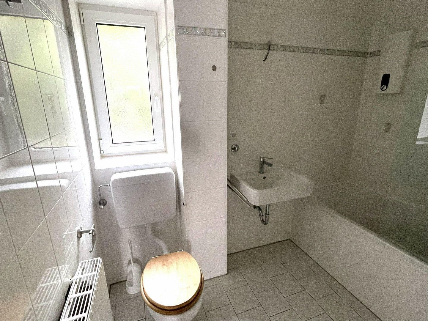 Pronájem bytu 3+1 70 m², Augsburg, Bavorsko Pronájem bytu 3+1 70 m², Augsburg, Bavorsko
