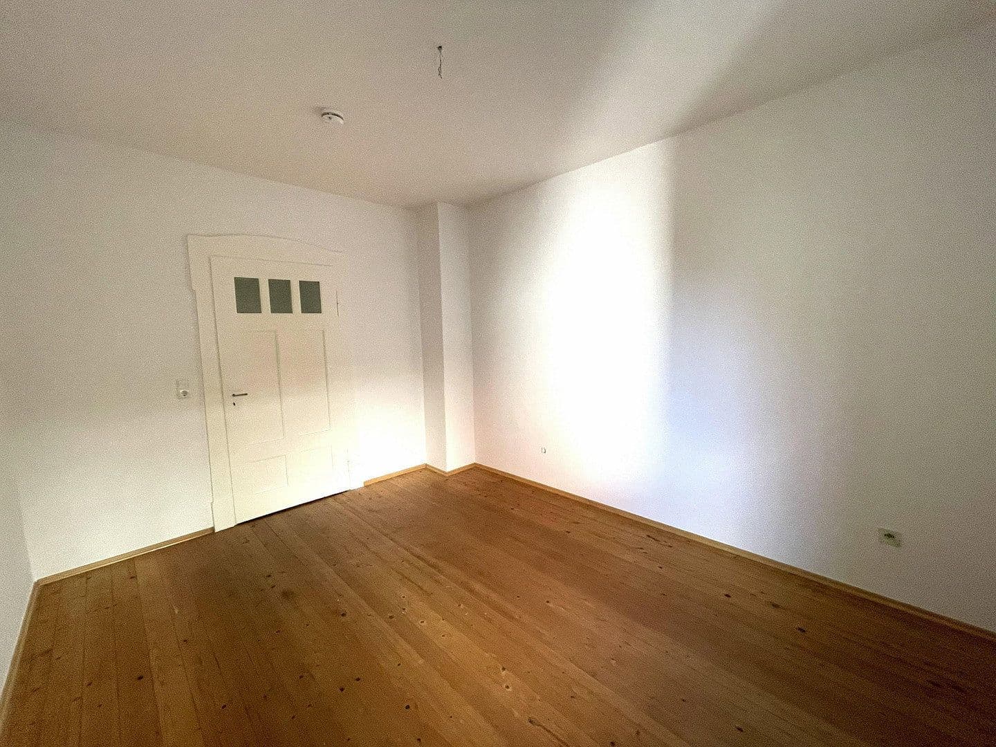 Pronájem bytu 3+1 70 m², Augsburg, Bavorsko Pronájem bytu 3+1 70 m², Augsburg, Bavorsko