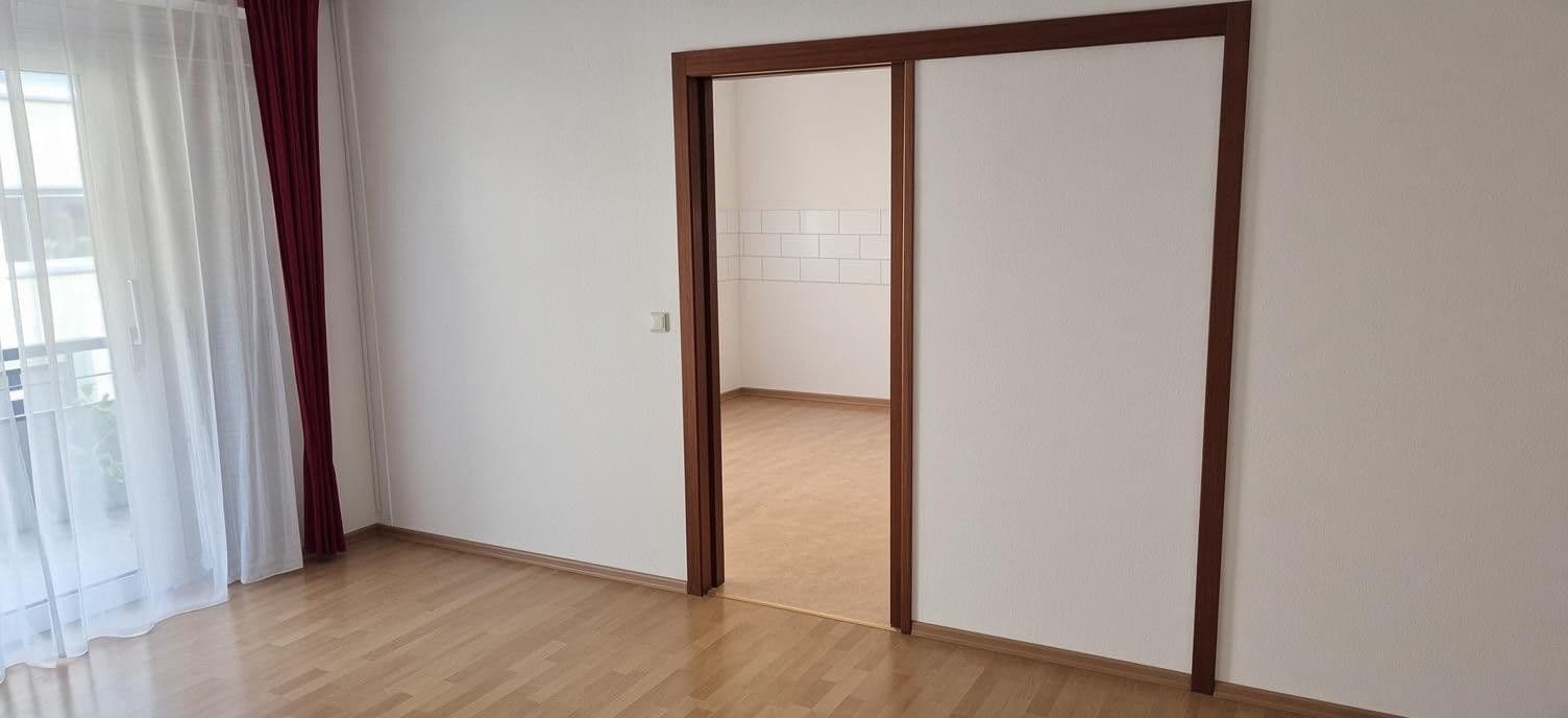 Pronájem bytu 3+1 87 m², Wingertstr. 69, Mannheim, Bádensko-Württembersko Pronájem bytu 3+1 87 m², Wingertstr. 69, Mannheim, Bádensko-Württembersko