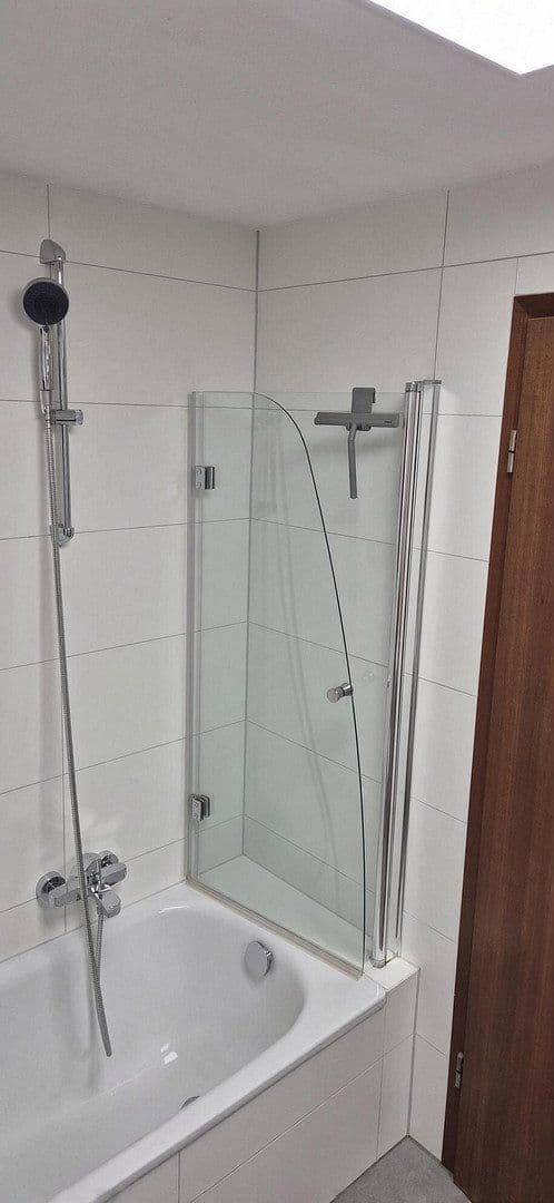 Pronájem bytu 3+1 87 m², Wingertstr. 69, Mannheim, Bádensko-Württembersko Pronájem bytu 3+1 87 m², Wingertstr. 69, Mannheim, Bádensko-Württembersko
