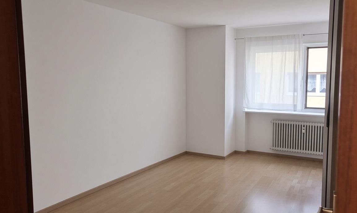 Pronájem bytu 3+1 87 m², Wingertstr. 69, Mannheim, Bádensko-Württembersko Pronájem bytu 3+1 87 m², Wingertstr. 69, Mannheim, Bádensko-Württembersko