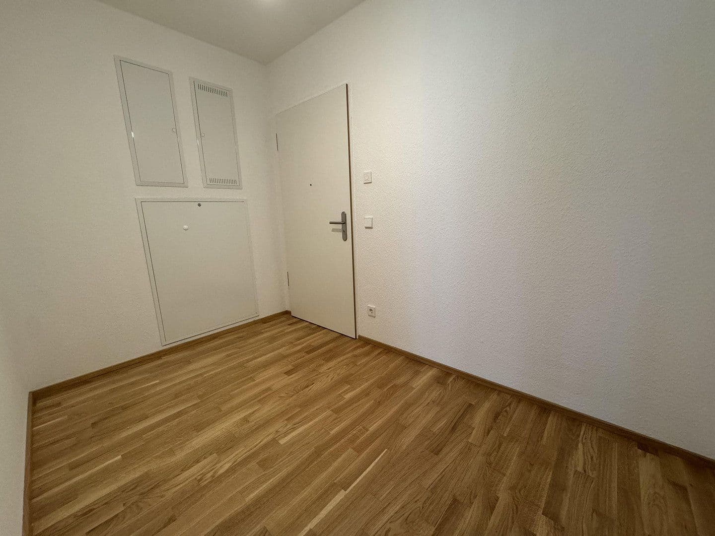 Pronájem bytu 4+1 97 m², Dornbirnerstr 4, Feuerbach, Bádensko-Württembersko Pronájem bytu 4+1 97 m², Dornbirnerstr 4, Feuerbach, Bádensko-Württembersko