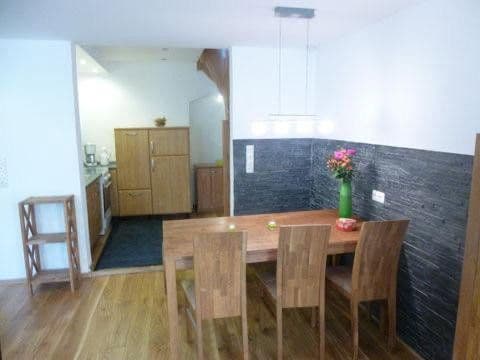 Prodej domu 230 m², pozemek 174 m², Bingen am Rhein, Porýní-Falc Prodej domu 230 m², pozemek 174 m², Bingen am Rhein, Porýní-Falc
