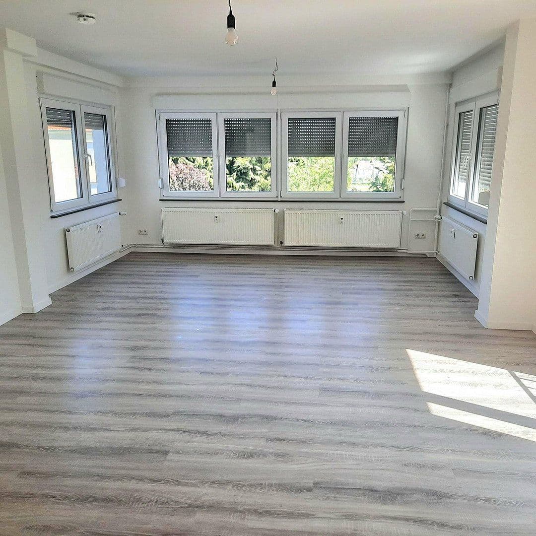 Pronájem bytu 4+1 105 m², Schöningen, Dolní Sasko Pronájem bytu 4+1 105 m², Schöningen, Dolní Sasko
